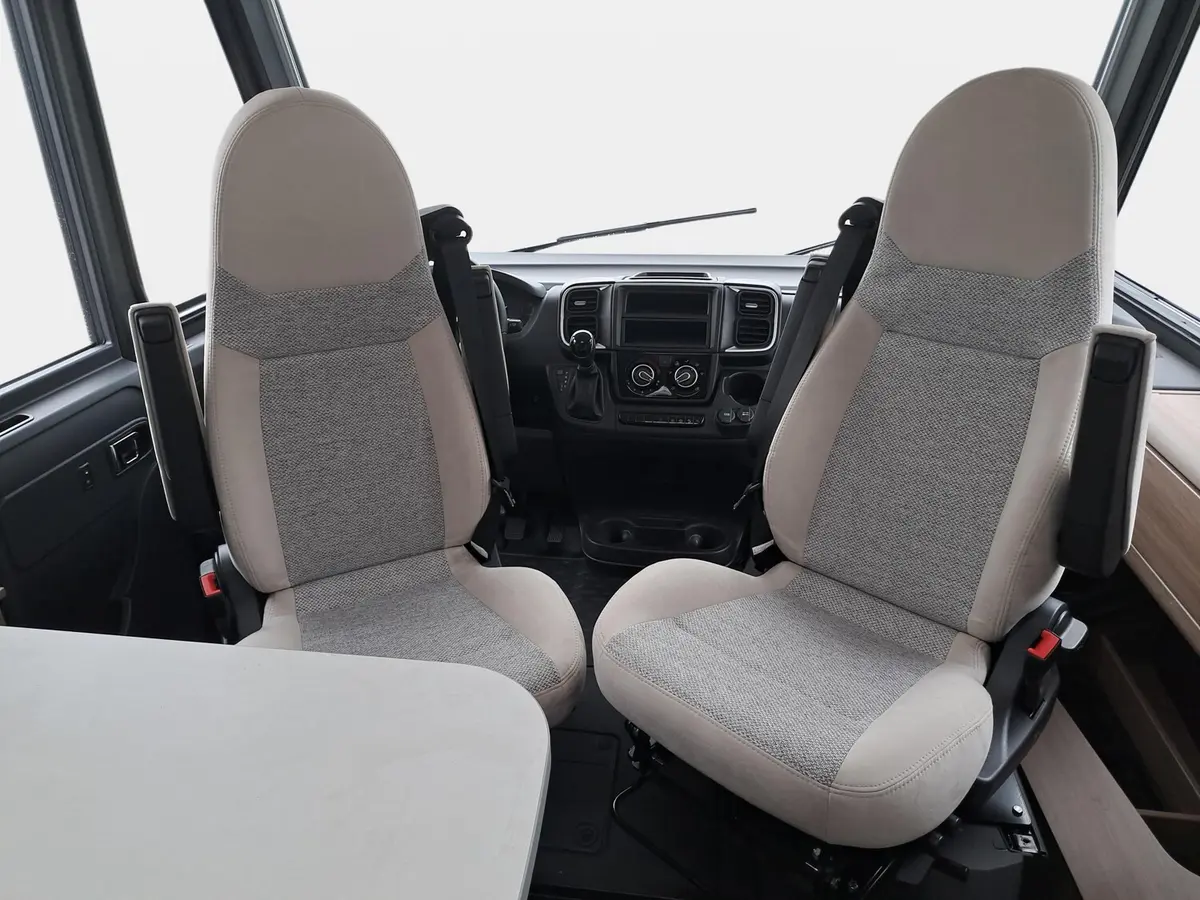 Carado I 447 Pro+ Automatik, 4.400 kg, Solar, Sat, TV