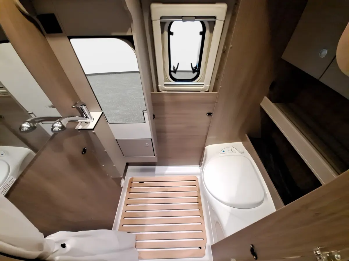 Carado pro CV 541 Automatik, Rahmenfenster