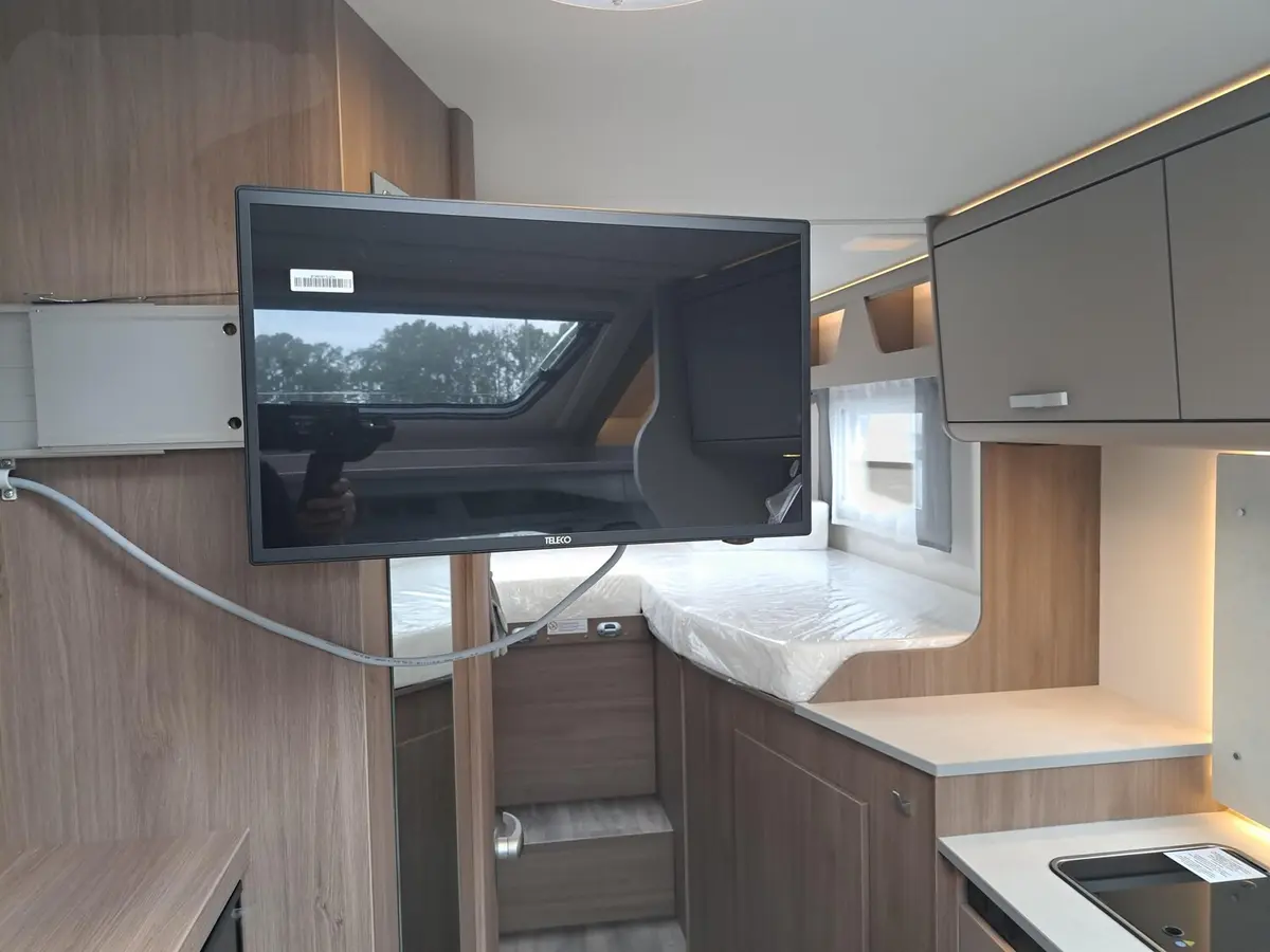 Carado Edition26 T Ford 338 Solar, LTE-Paket, TV
