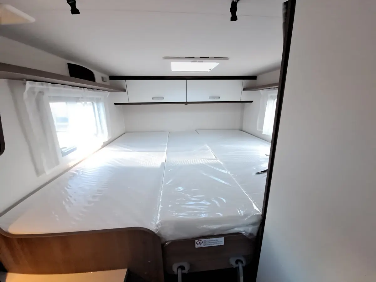 Carado V 347 Pro+ Solar, LTE, TV, Clever Lift Bett