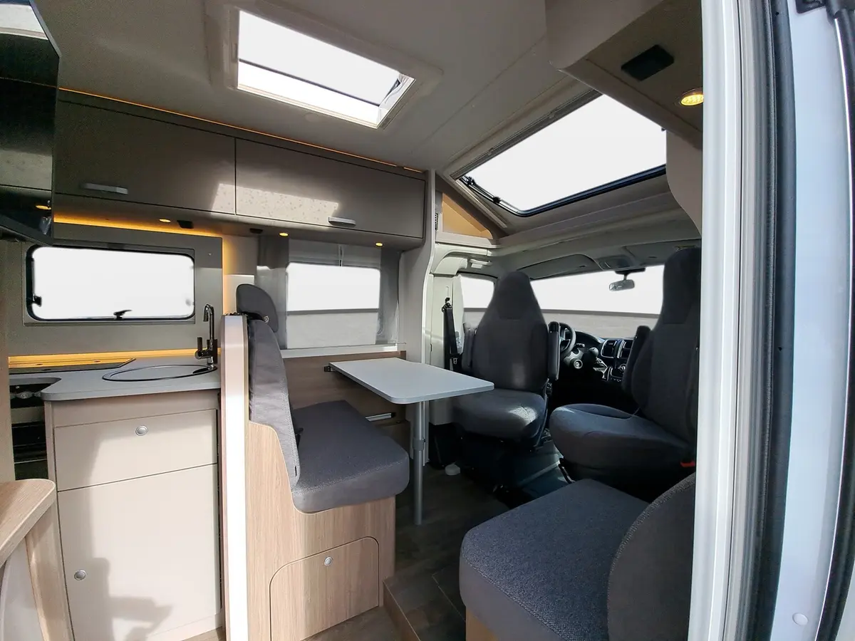Carado T 328 Pro+, Solar, LTE, TV, Backofen