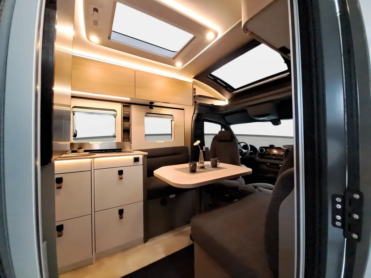 Hymer GT-S 685 Chassis-, Aufbau-, Winterpaket