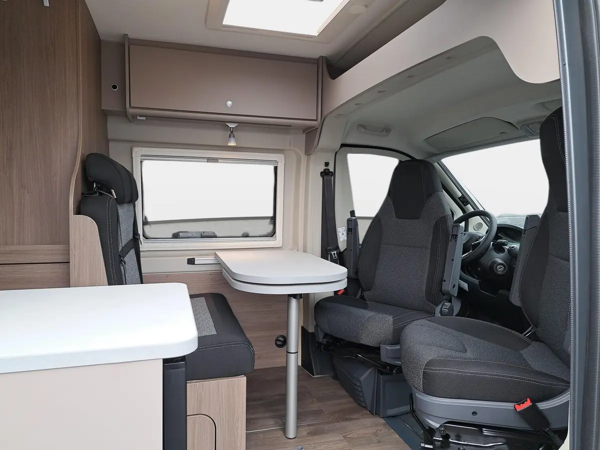 Carado CV 600 Markise, Optik Paket 2, Basic Paket