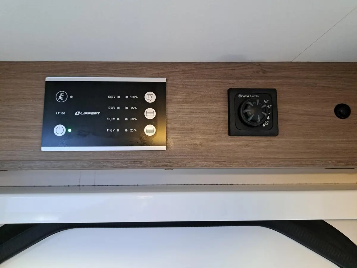 Carado V 347 Pro+ Solar, LTE, TV