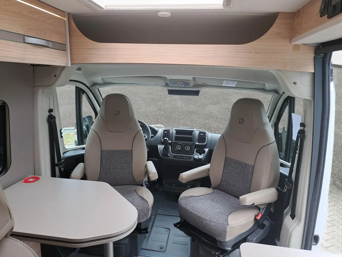 Dethleffs Globetrail 600 DR Fiat Automatik, Chassis-, Komfortpaket