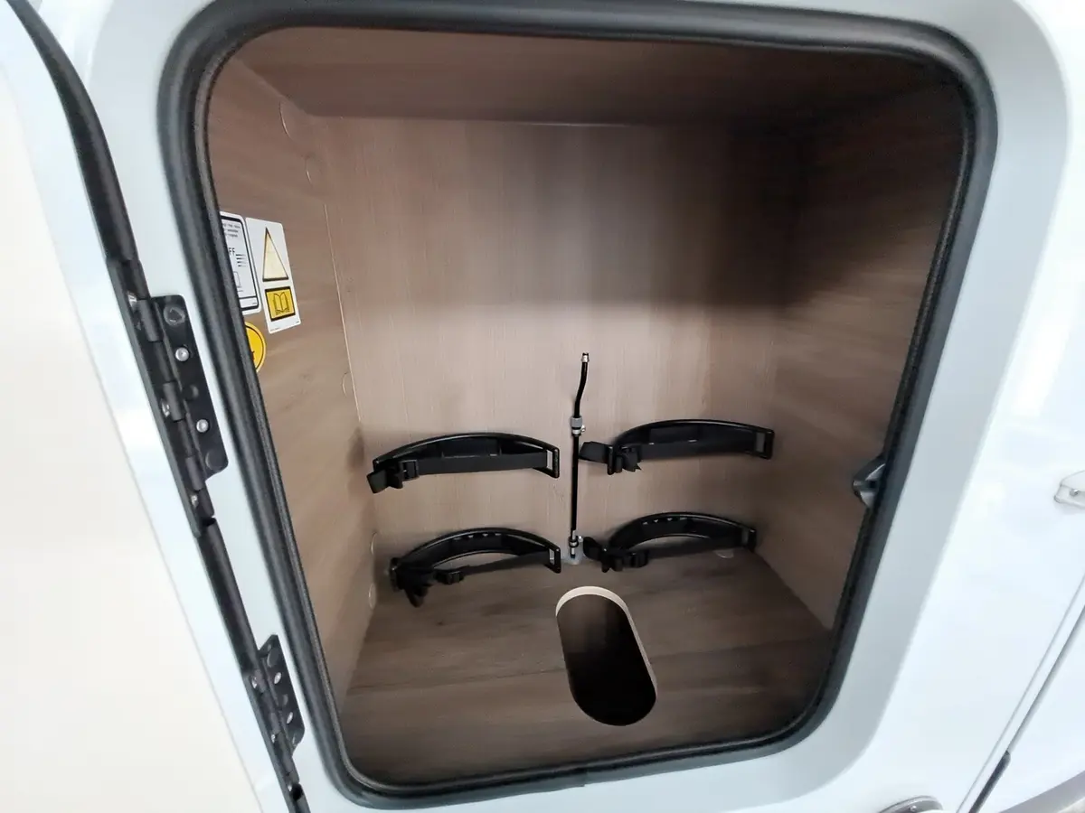 Carado V 132 Pro+, Solar, LTE, TV