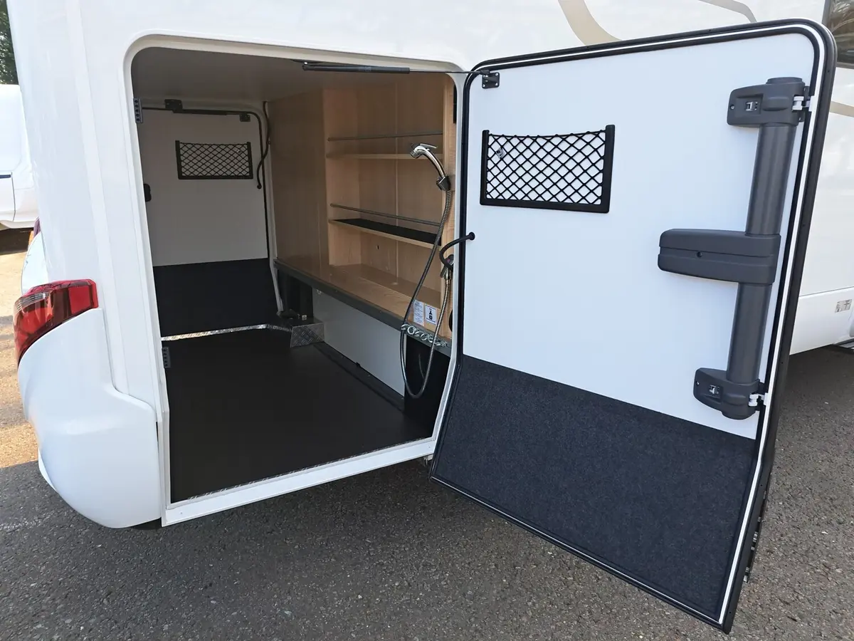 Hymer B-Klasse MC I 580 Bugausbau, Premium, Backofen