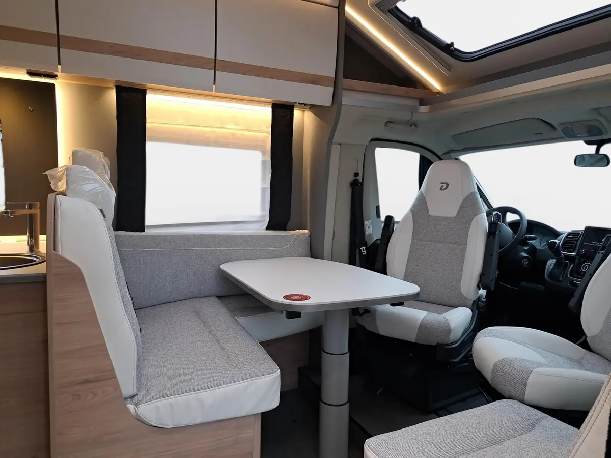 Dethleffs Just Camp Active T 7052 DBM Automatik, Gästebett