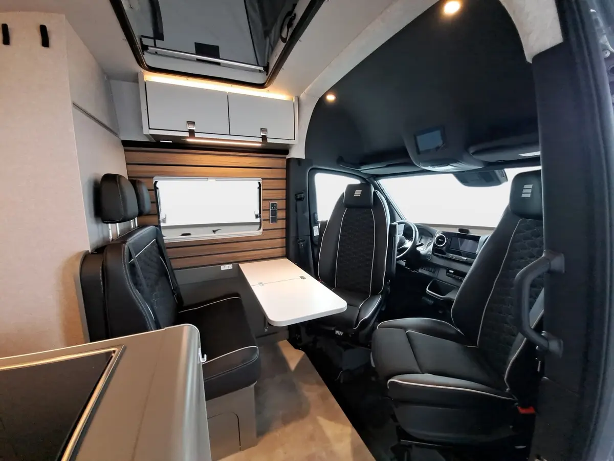 Hymer Grand Canyon S CrossOver 600 Aufstelldach, AHK
