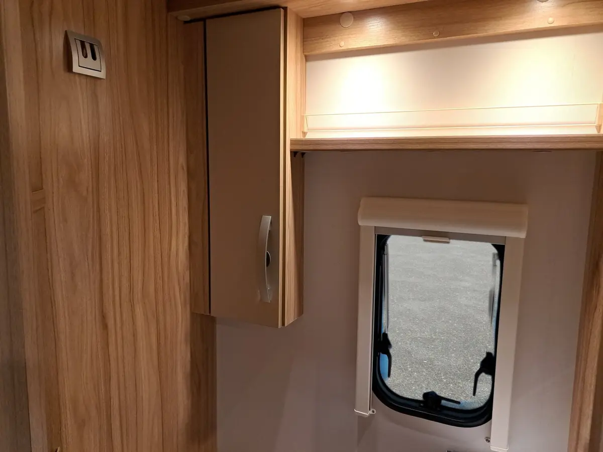 Hymer Eriba Nova Light 425 Moving-Paket, Autark, 1.600 kg