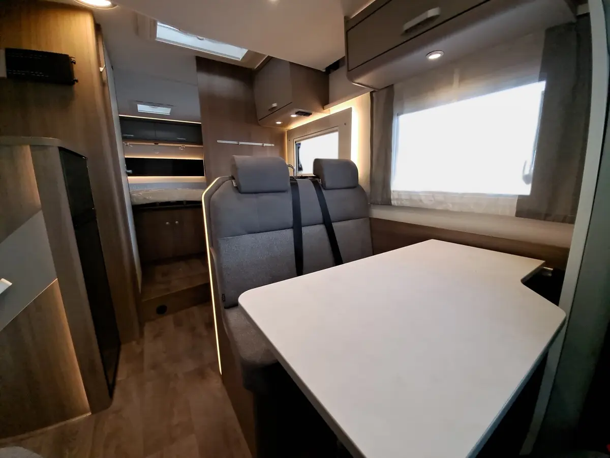 Carado Edition26 T Ford 449 Automatik, Hubbett, Solar