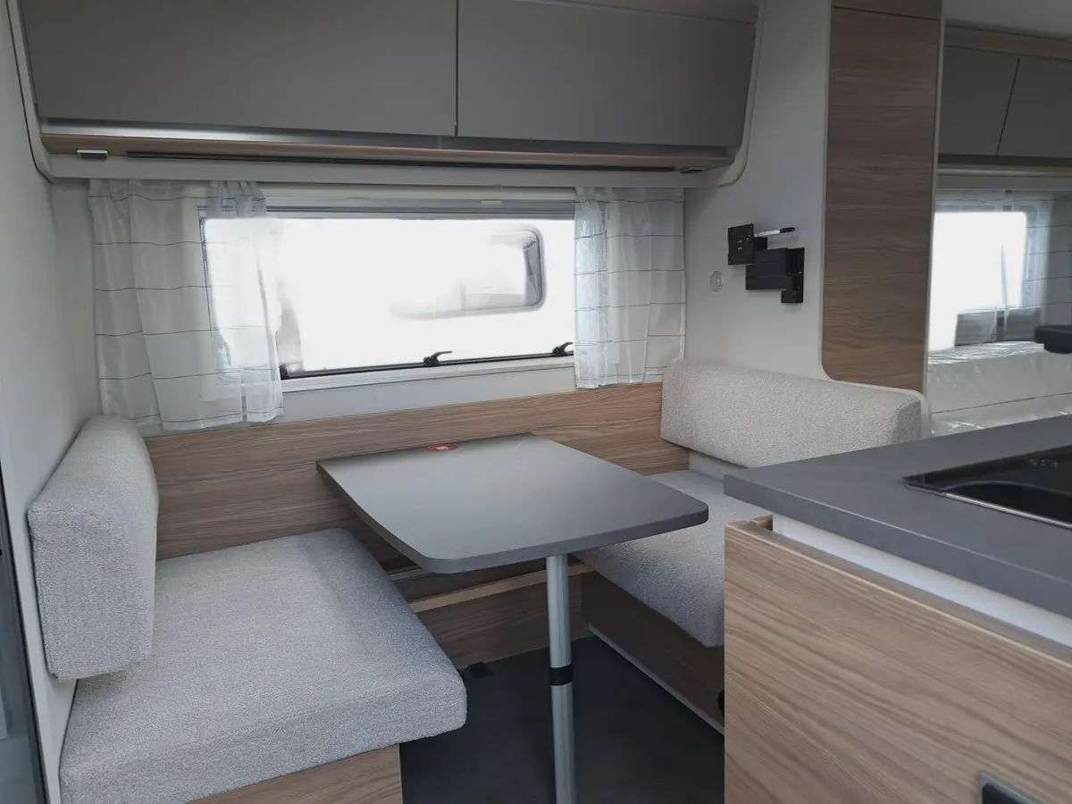 Dethleffs Nomad 490 EST First Edition