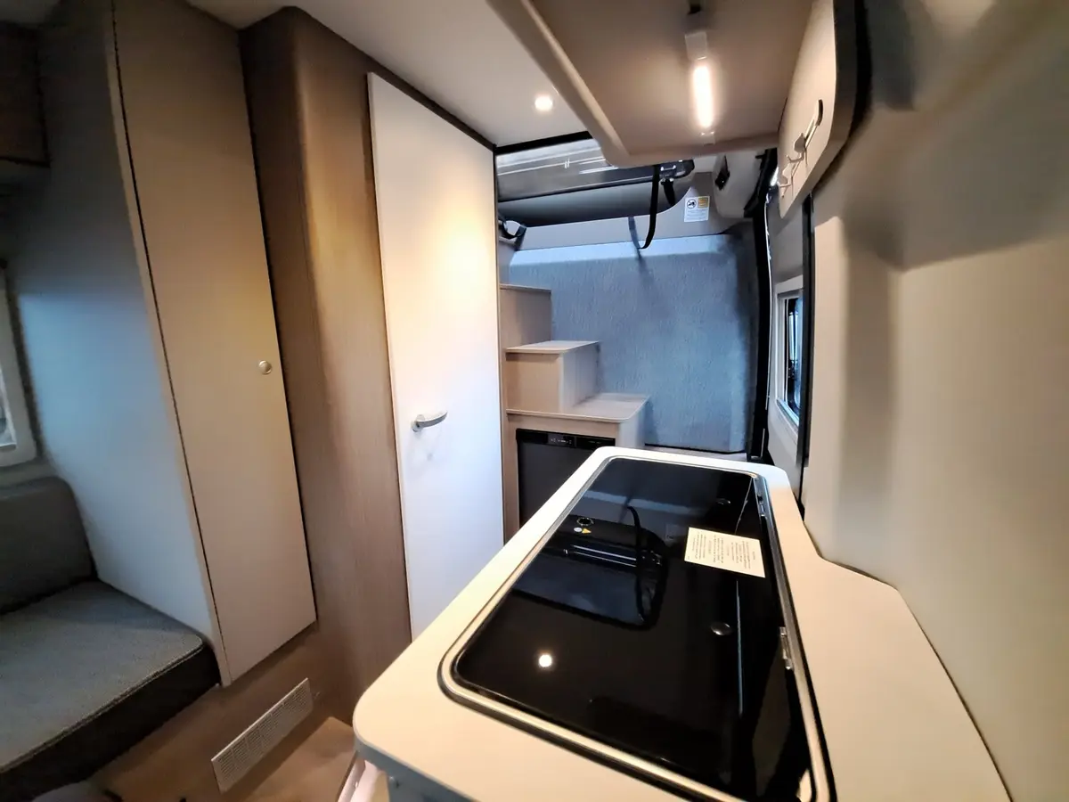 Carado pro CV 541 Automatik, Rahmenfenster