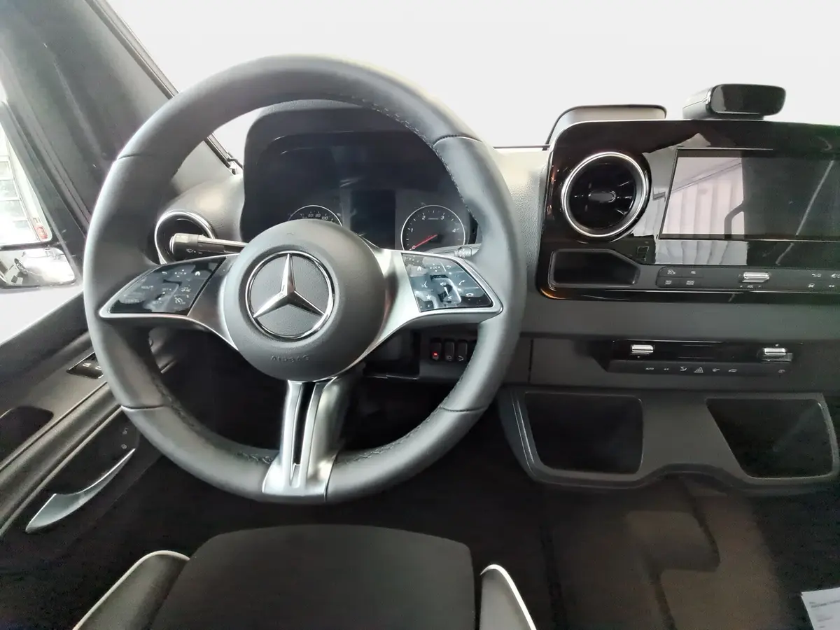 Hymer Grand Canyon S CrossOver 600 Aufstelldach, AHK