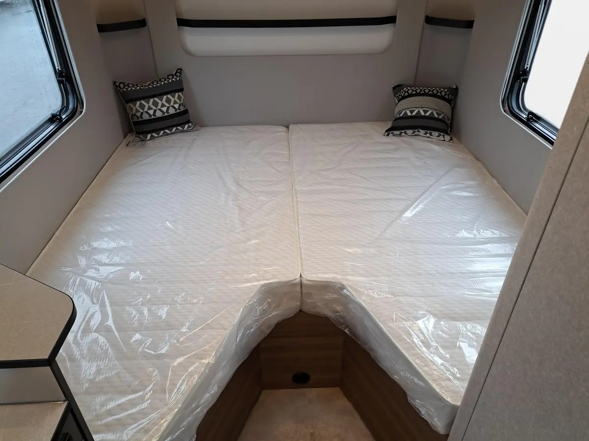 Hymer Eriba Novaline 442 Moving-, Wohnkomforpaket, GFK