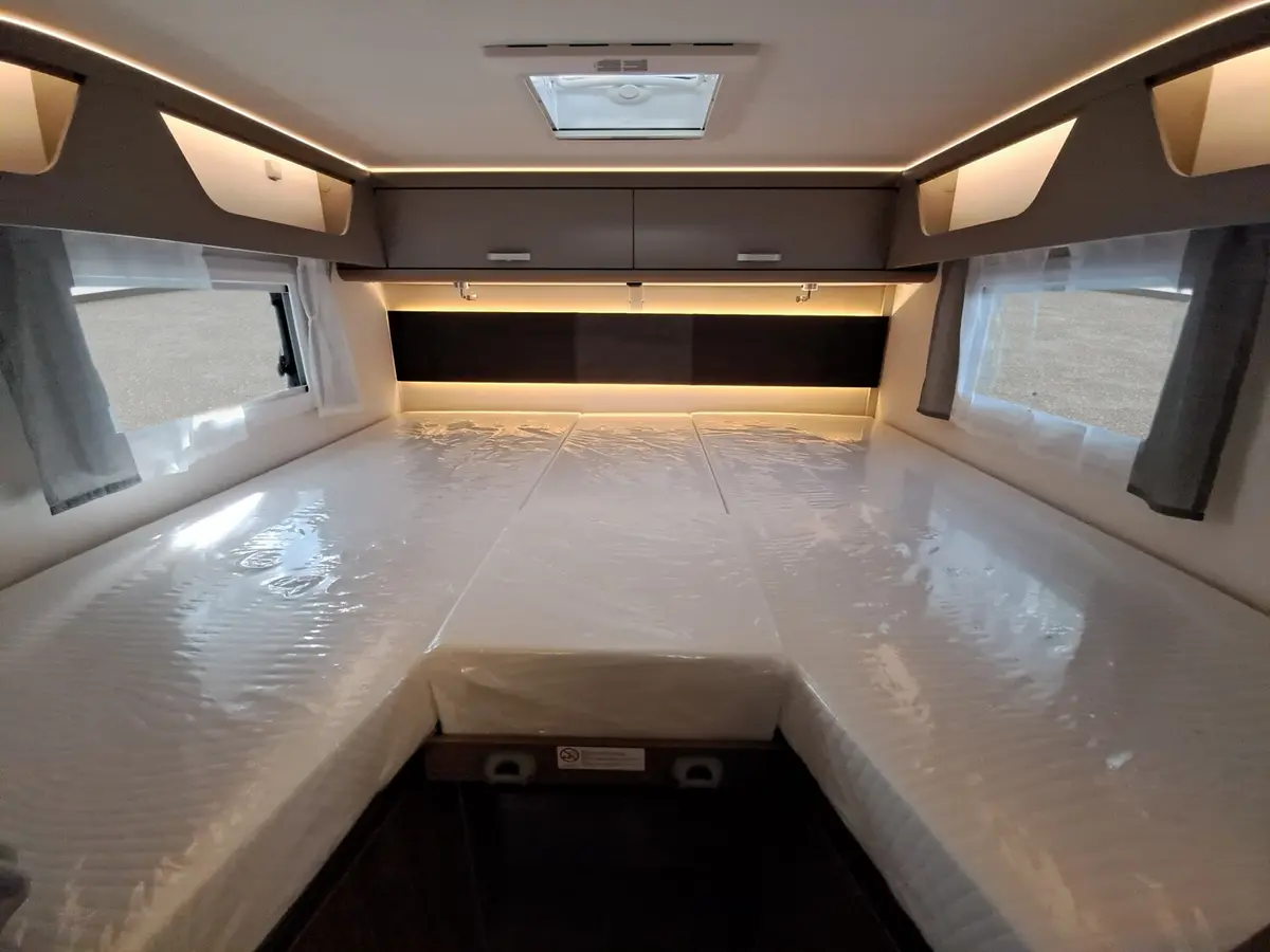Carado Edition26 T Ford 447 Automatik, Hubbett, Solar