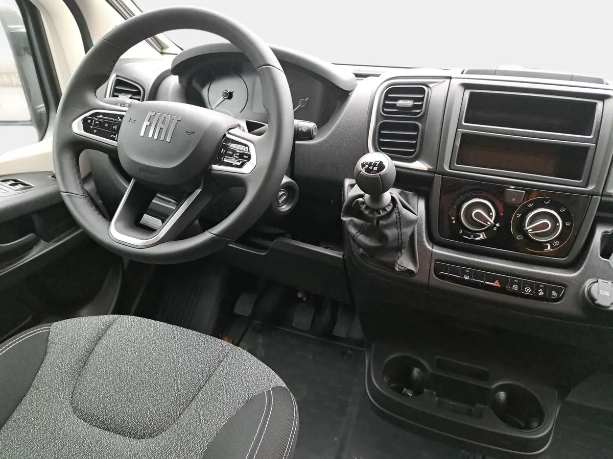 Dethleffs Globetrail Active 600 DS Fiat Markise