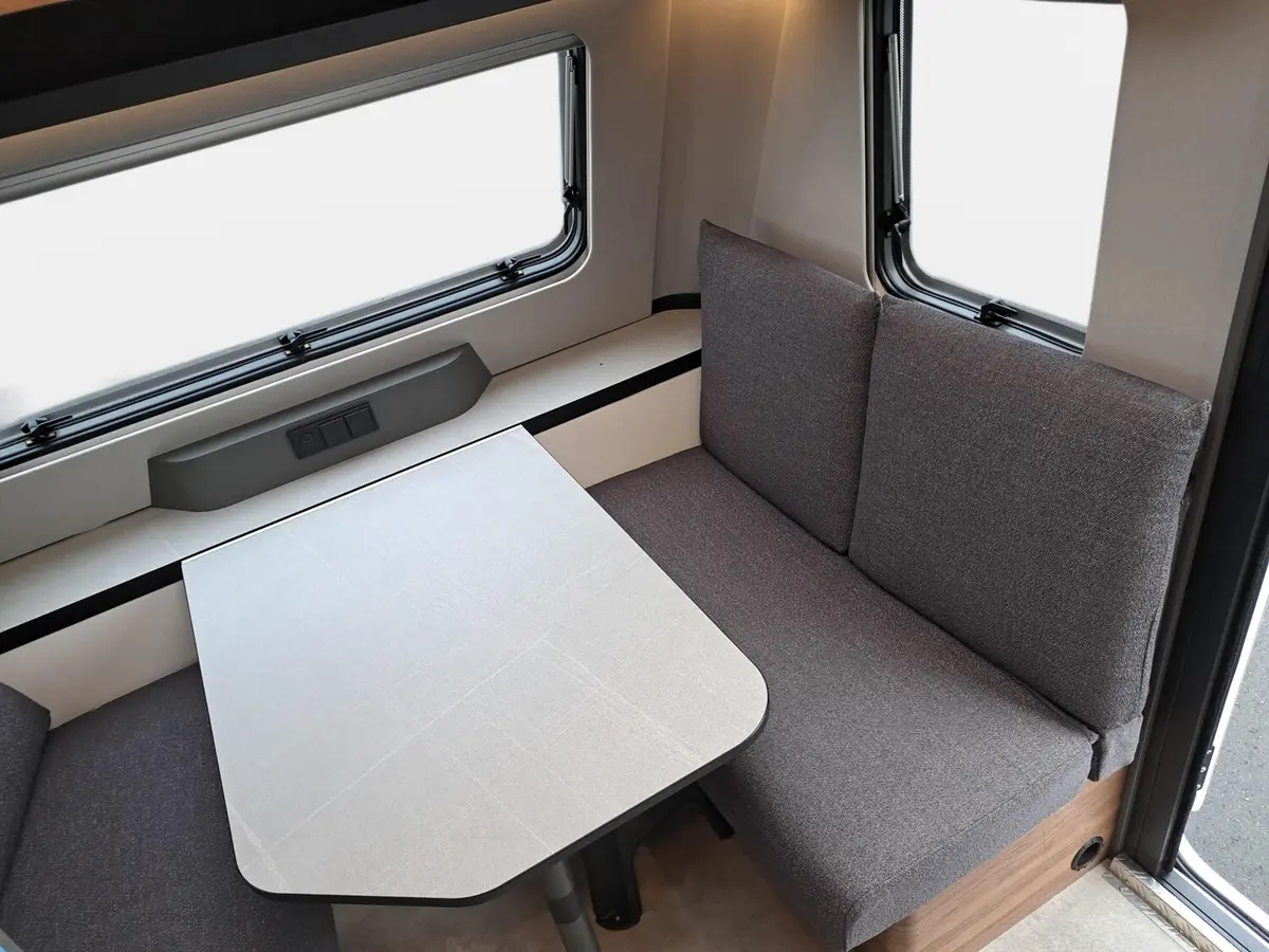 Hymer Eriba Novaline 442 Moving-, Wohnkomforpaket, GFK