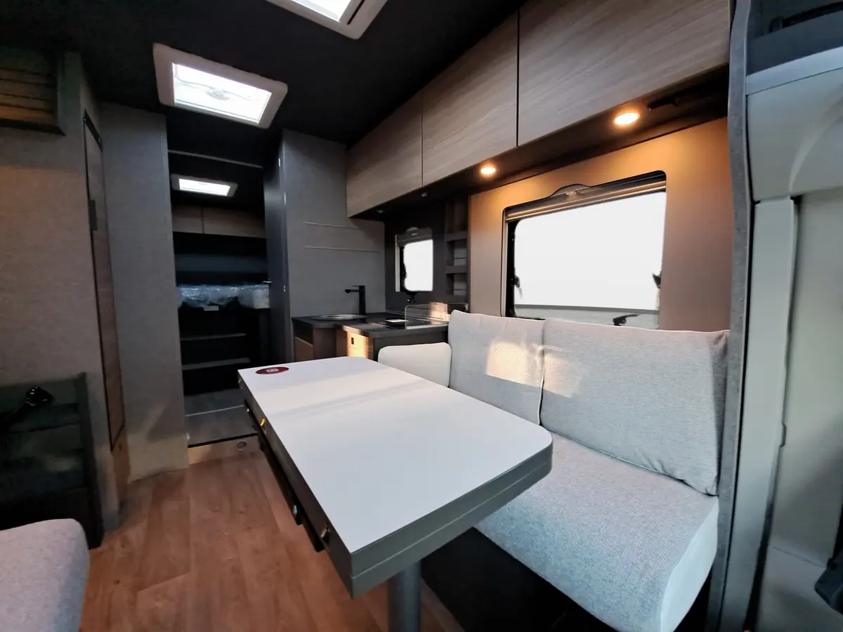 Dethleffs Trend Active T 7057 EBL Chassis-, Assistenzpaket