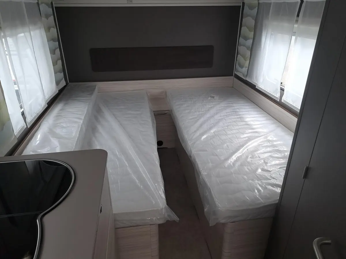 Dethleffs c-joy 460 LE Touring-, Dynamik-, Duschpaket