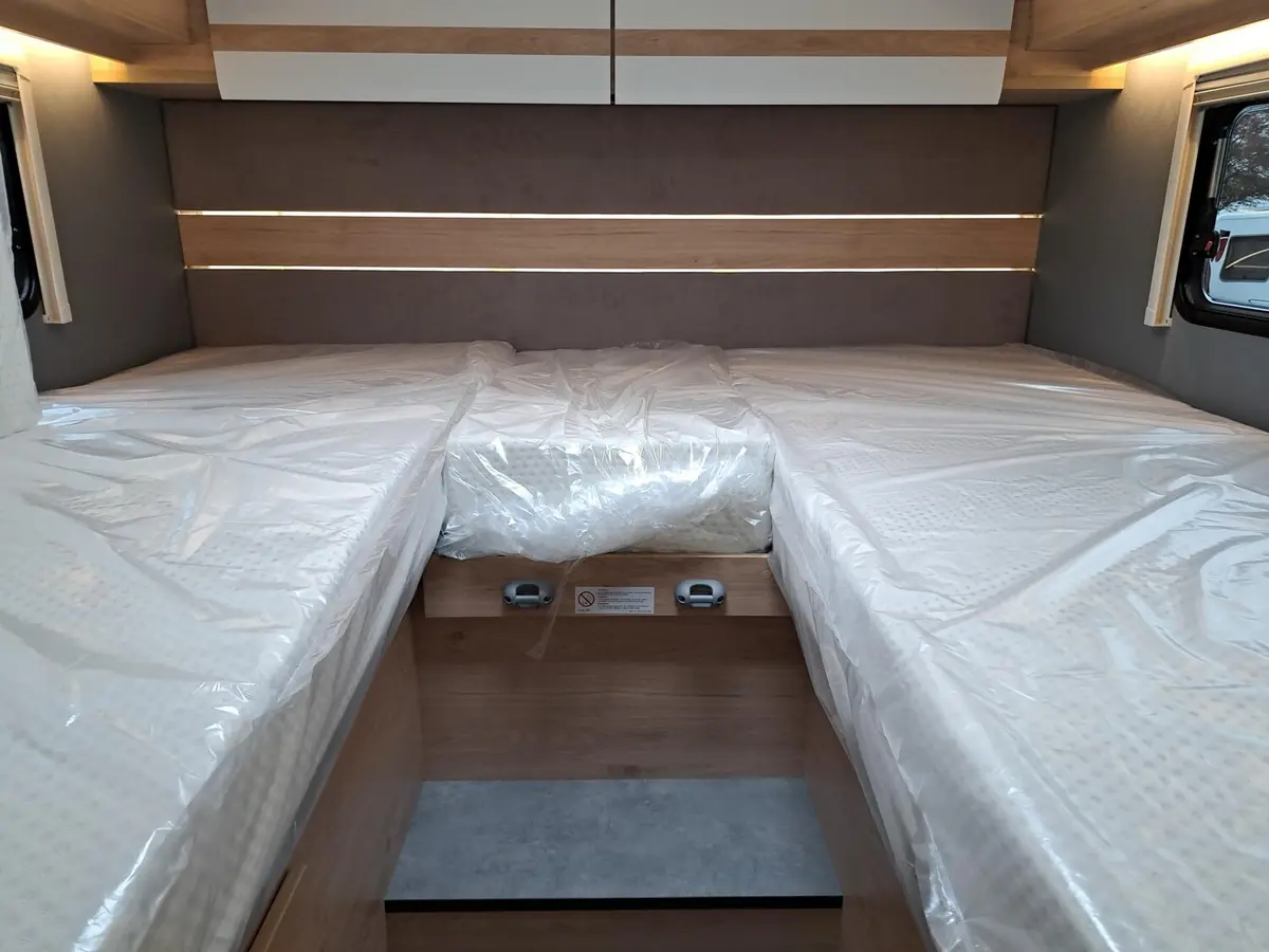 Dethleffs Just Camp Active T 7052 EB Chassis-, Assistenzpaket