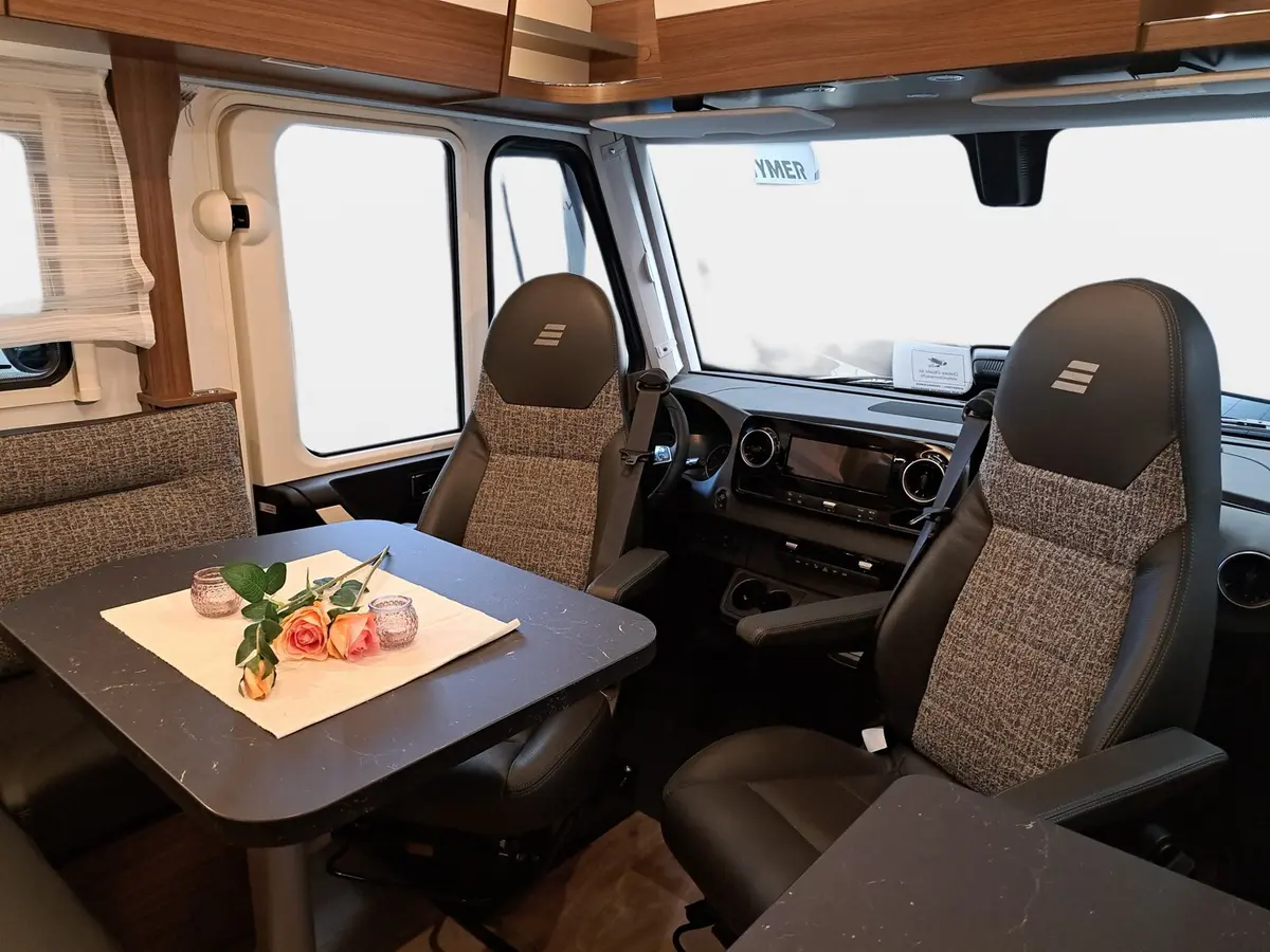 Hymer B-Klasse MC I 680 Bugausbau, Premium, AHK