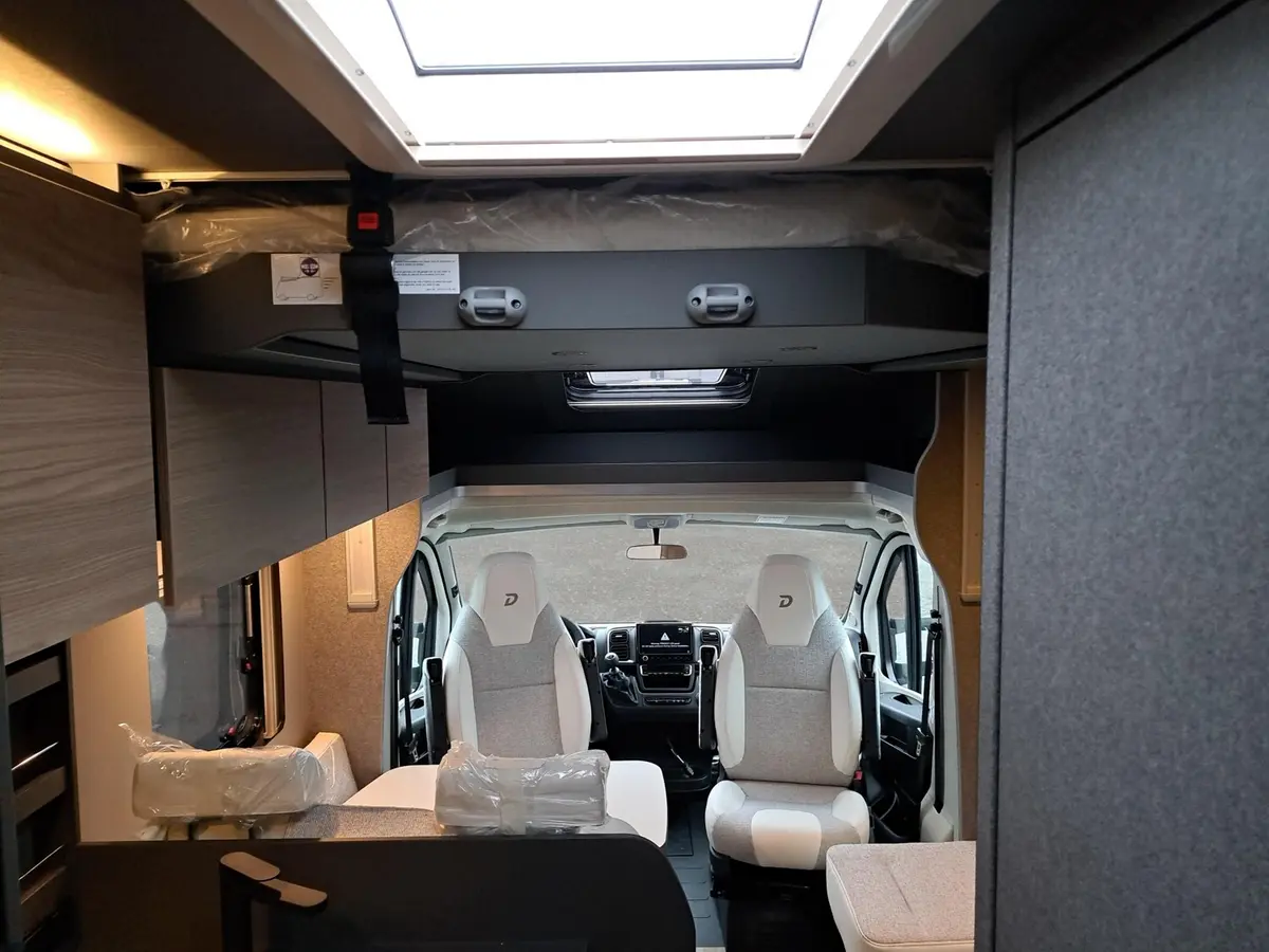 Dethleffs Trend Active T 6817 EB Hubbett, Chassispaket