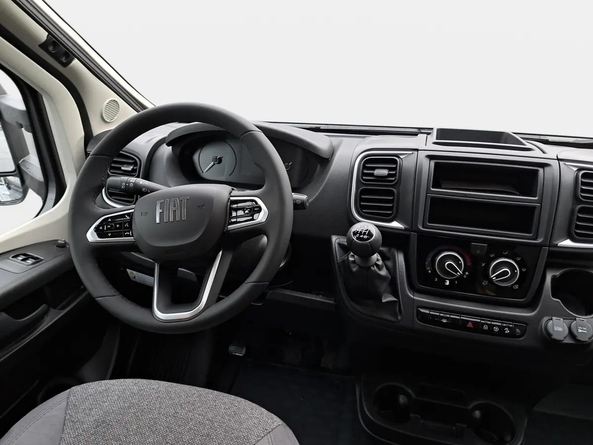 Carado T 459 Pro+ Solar, TV, LTE, 3. Bett