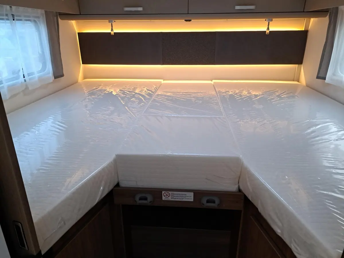 Carado T 457 Pro+ TV-Paket, Solar, LTE, 3. Bett