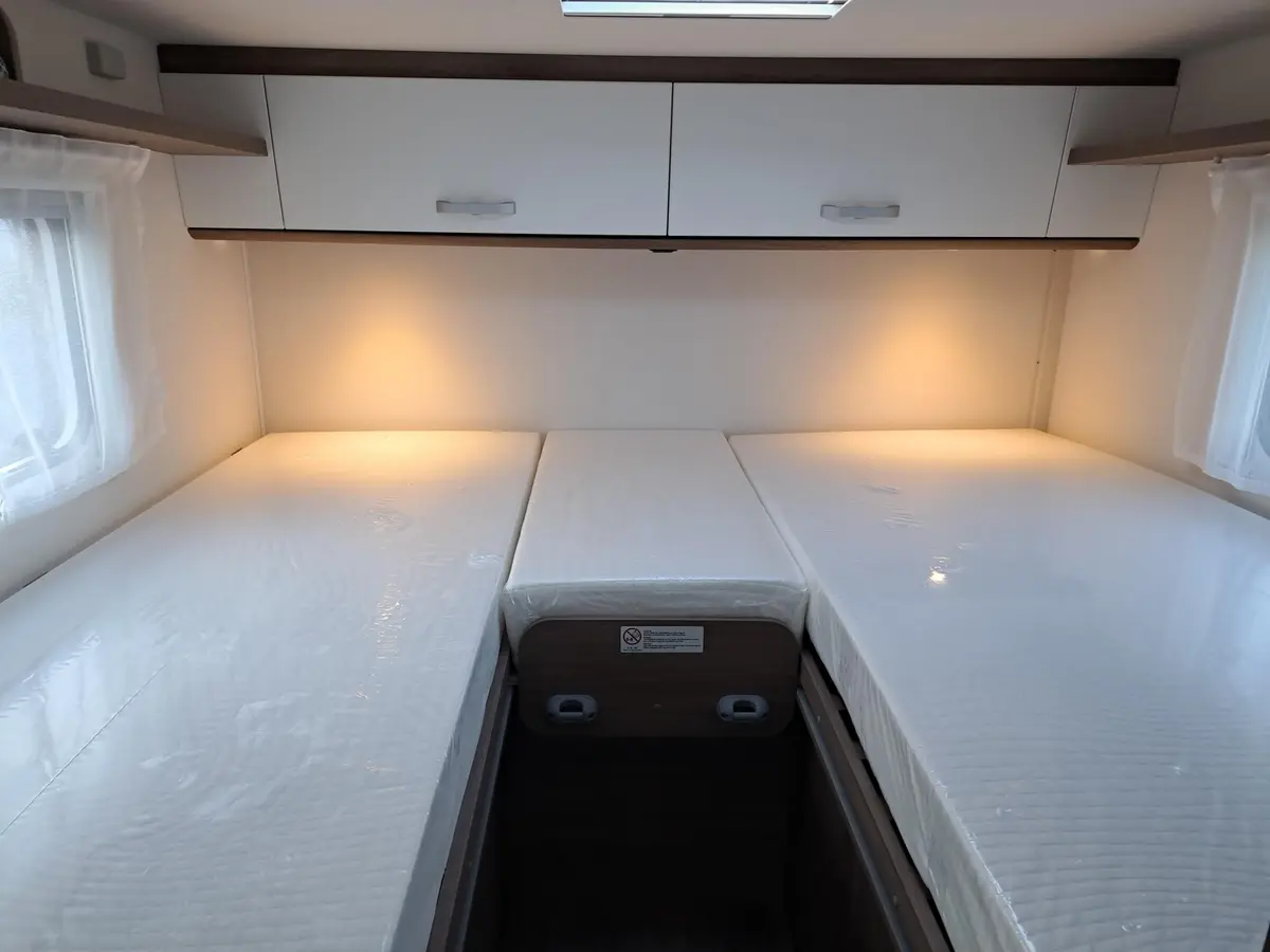 Carado V 337 Pro+ Automatik, Solar, TV-Paket