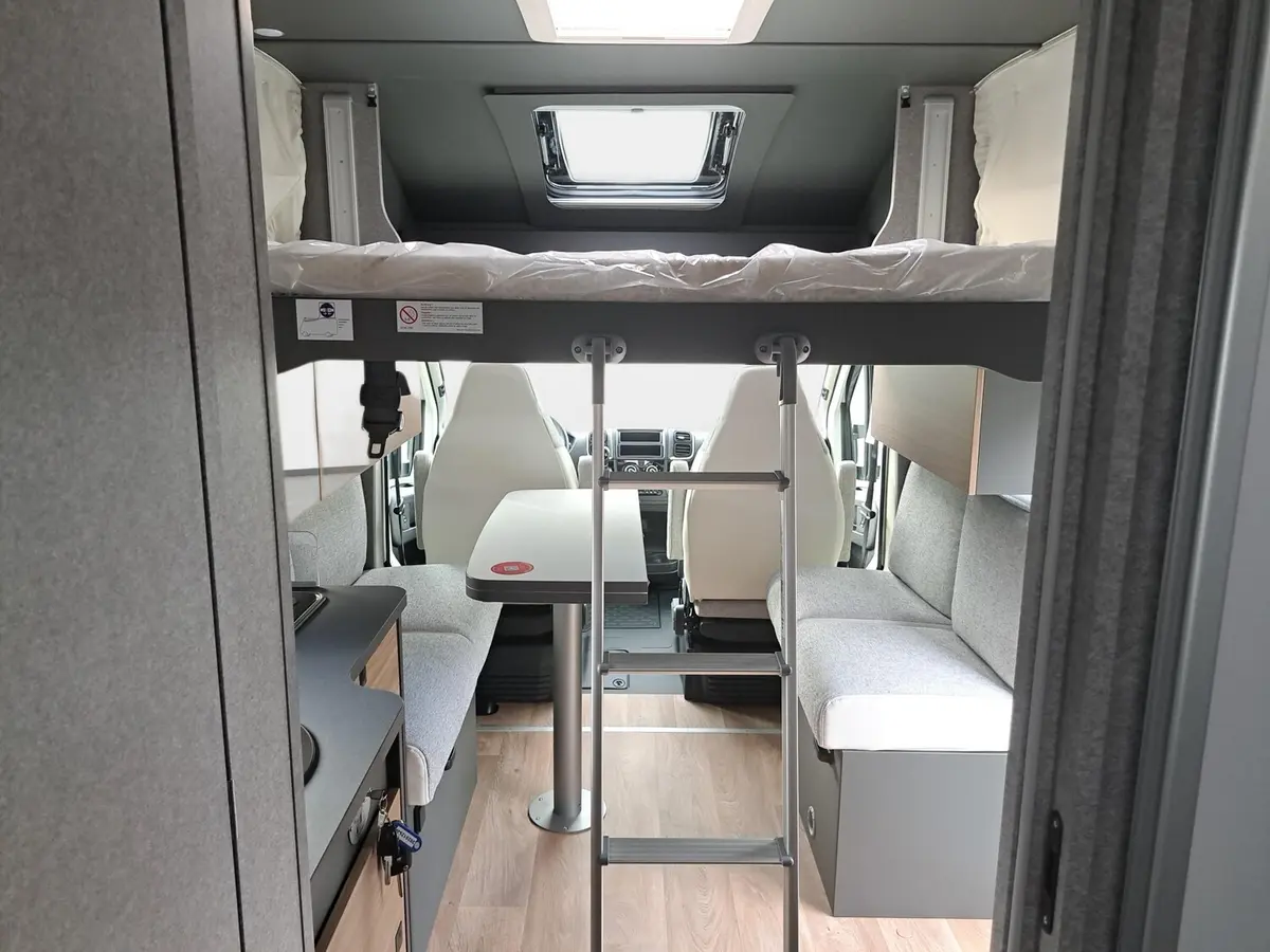 Dethleffs Trend T 7057 DBL Hubbett, div. Pakete