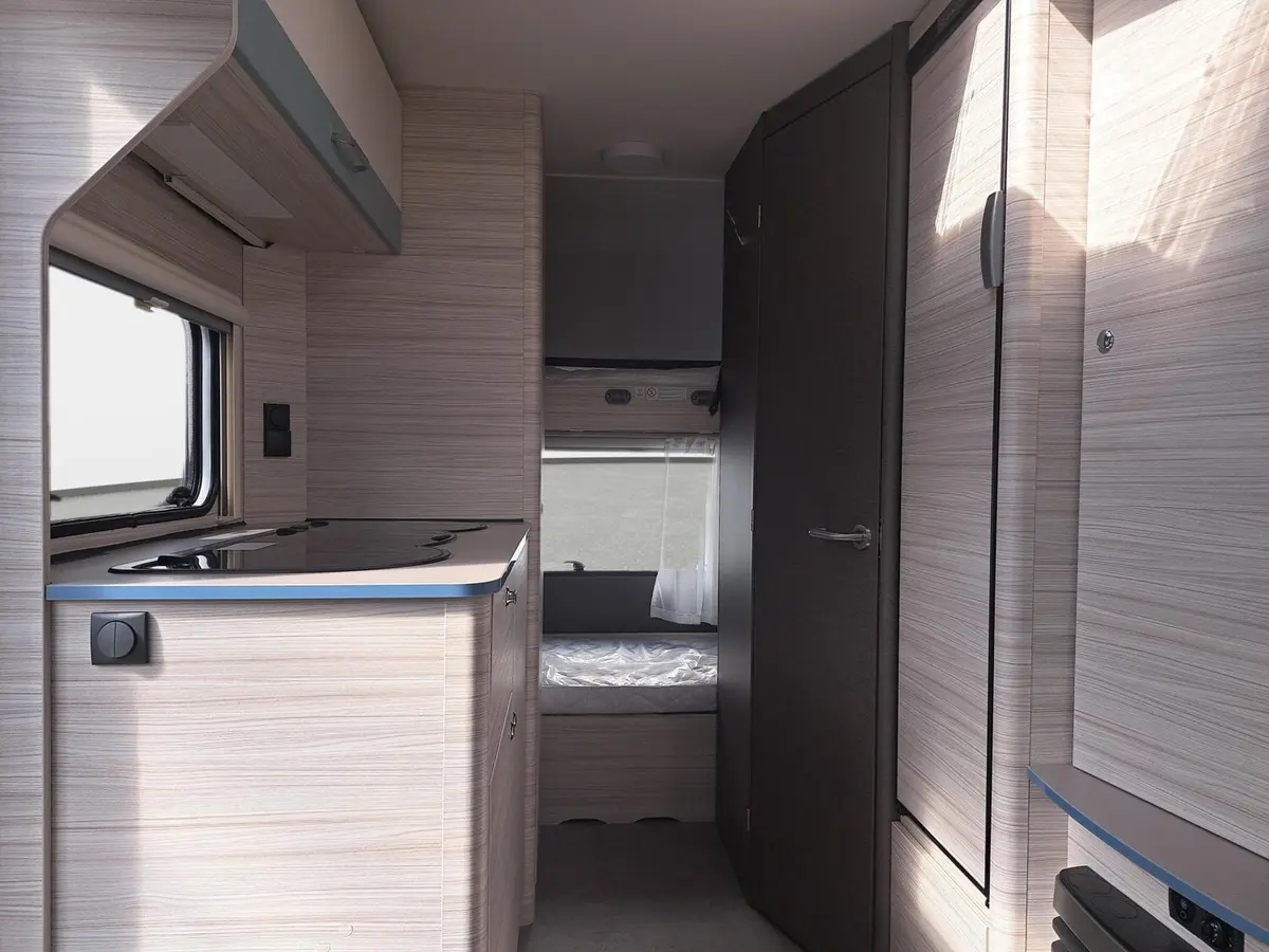 Dethleffs c-joy 410 LK Touring-, Dynamik-Paket, Auflastung