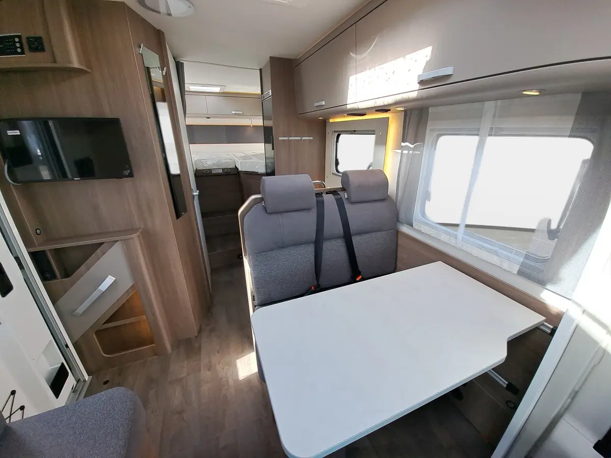 Carado T 328 Pro+, Solar, LTE, TV, Backofen