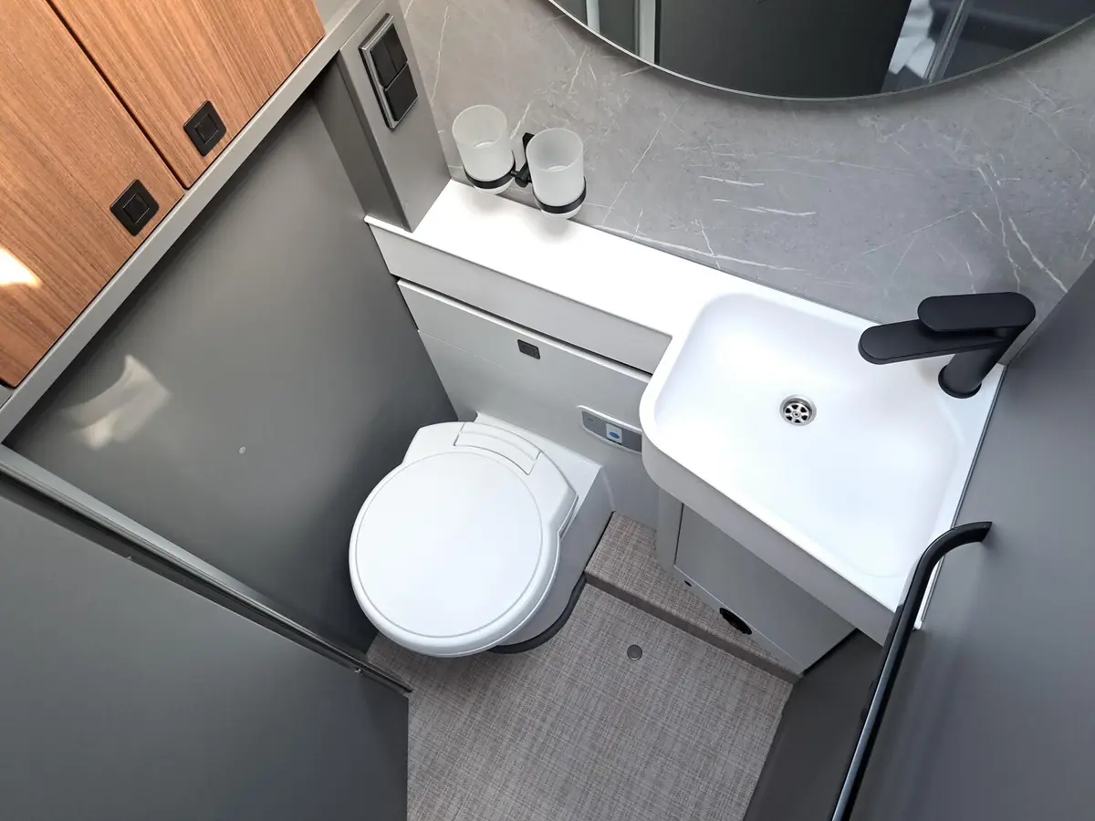 Hymer B-Klasse MC I 680 Premiumpaket, TV, Lithium