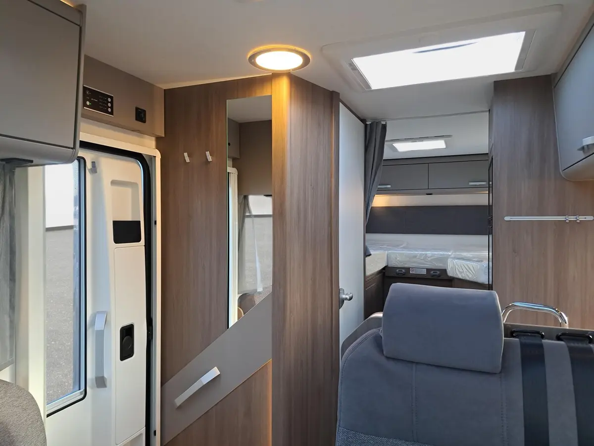 Carado T 448 Pro+ Automatik, Solar, TV, LTE, Backofen