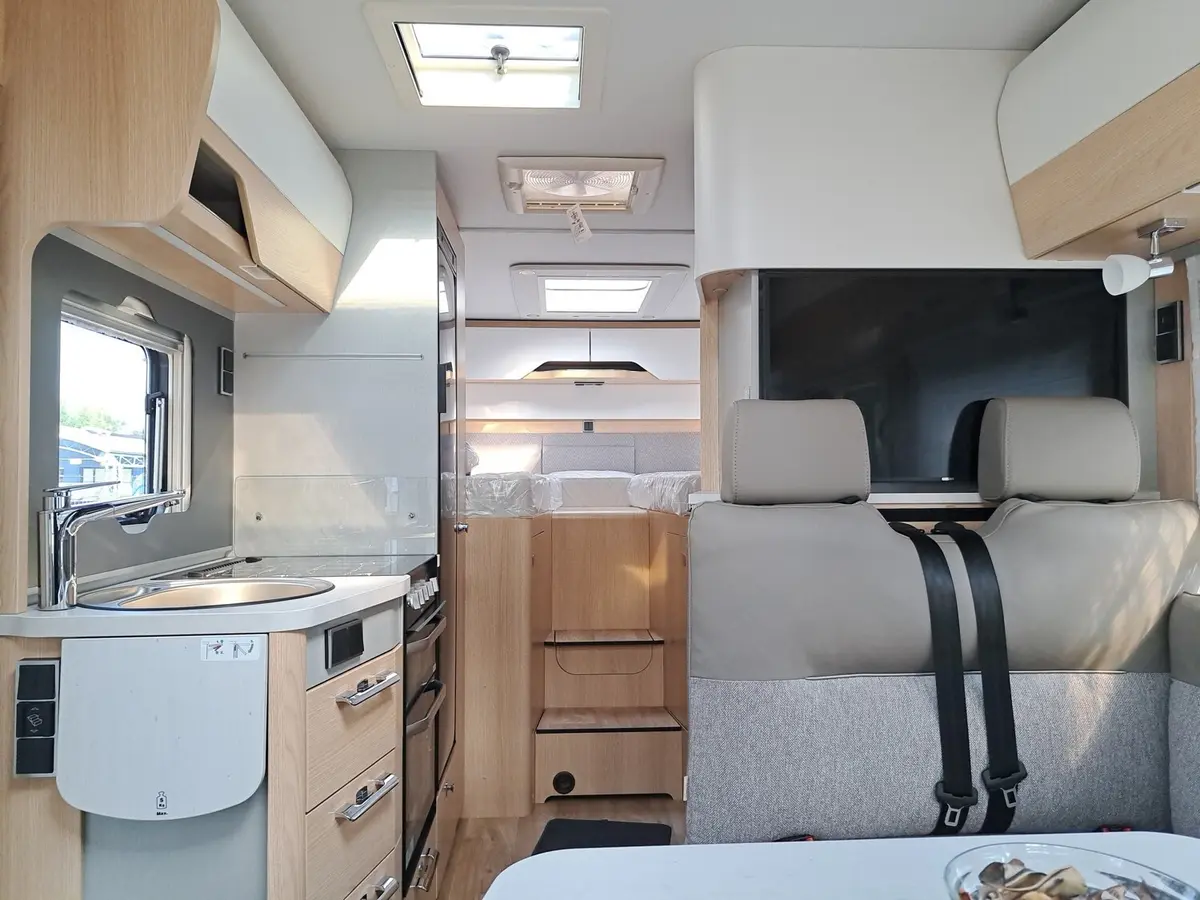 Hymer B-Klasse MC I 580 Bugausbau, Premium, Backofen