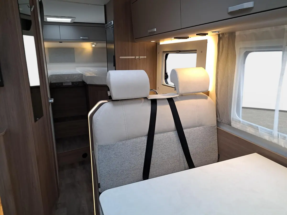 Carado T 328 Pro+ Automatik, Solar, LTE, TV