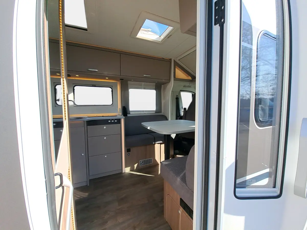 Carado T 459 Pro+ Automatik, Solar, TV, LTE, 3. Bett