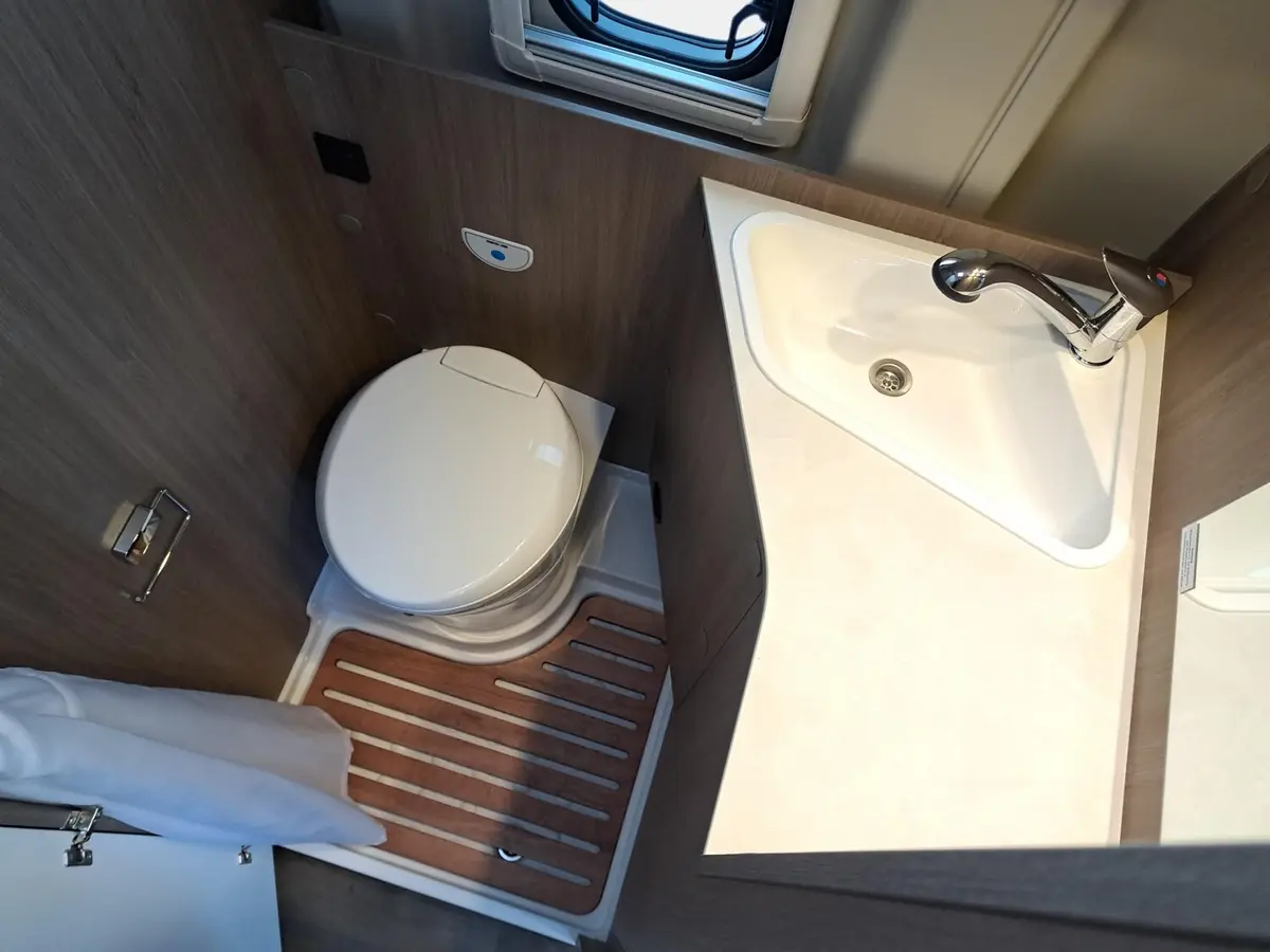 Carado CV 600 Markise, Optik Paket 2, Basic Paket