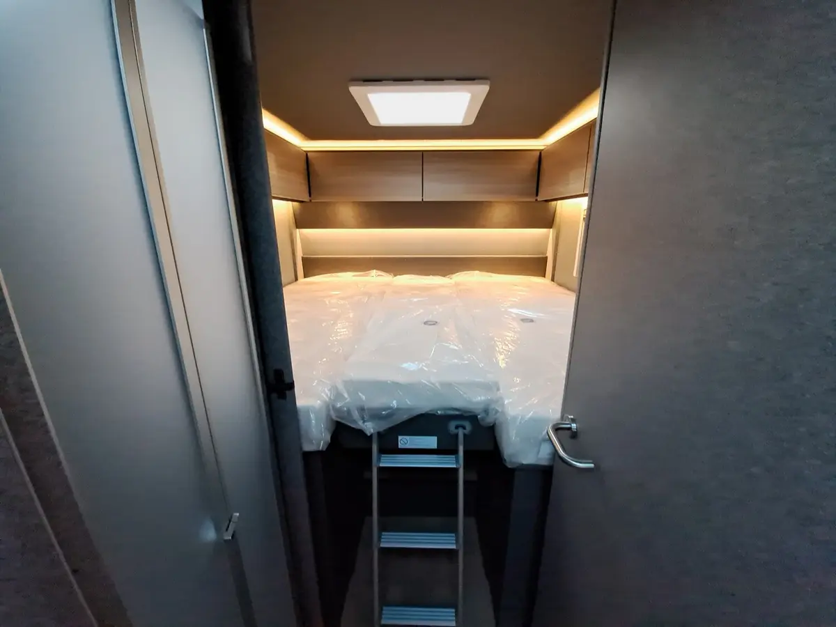 Dethleffs Trend Active T 7057 EBL Chassis-, Assistenzpaket