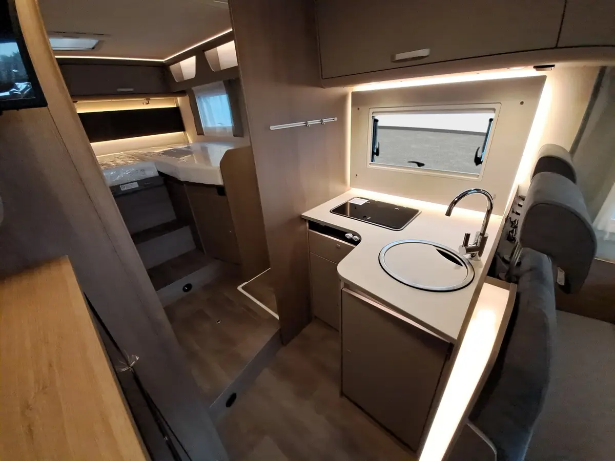 Carado Edition26 T Ford 447 Automatik, Solar, LTE, TV