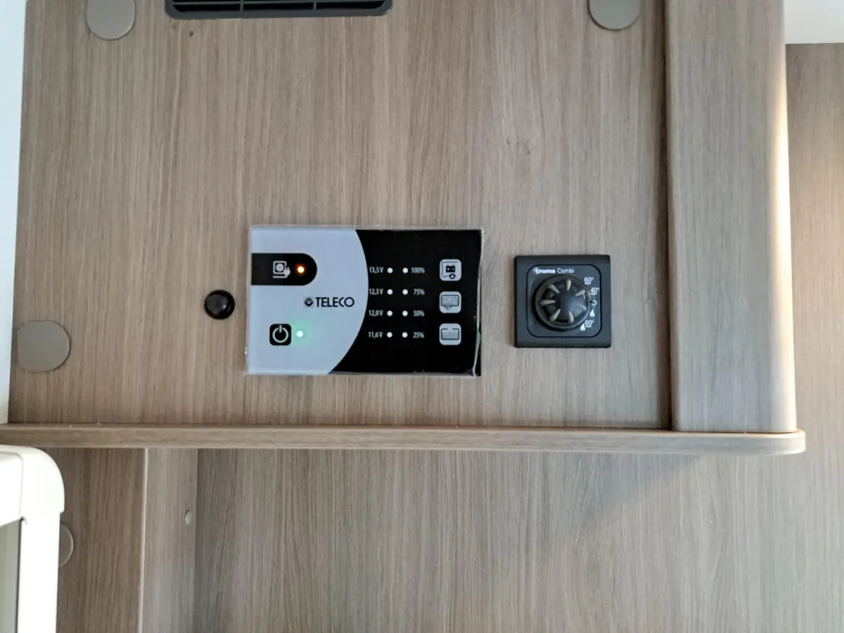 Carado T 328 Pro+, Automatik, LTE, TV, Solar, 3. Bett
