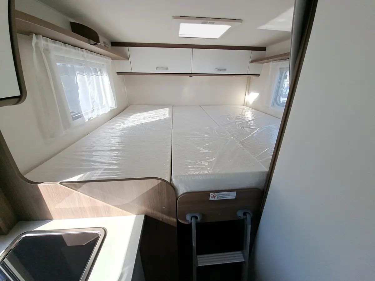 Carado V 347 Pro+ Solar, LTE, TV