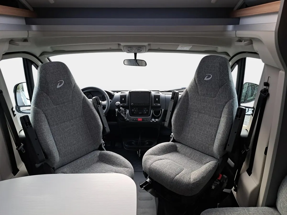 Dethleffs Just 90 T 7052 DBM Hubbett, AHK, Markise, TV, Sat