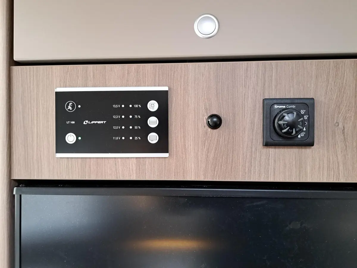 Carado I 447 Pro+ Automatik, 4.400 kg, Solar, LTE, TV