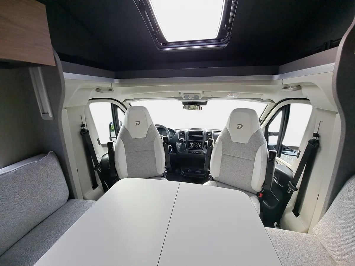 Dethleffs Trend T 7057 DBL Hubbett, div. Pakete