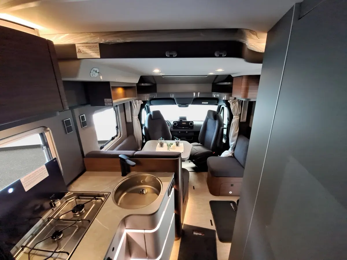 Hymer B-Klasse MC T 600 Premium-Line, Arktis, Hubbett