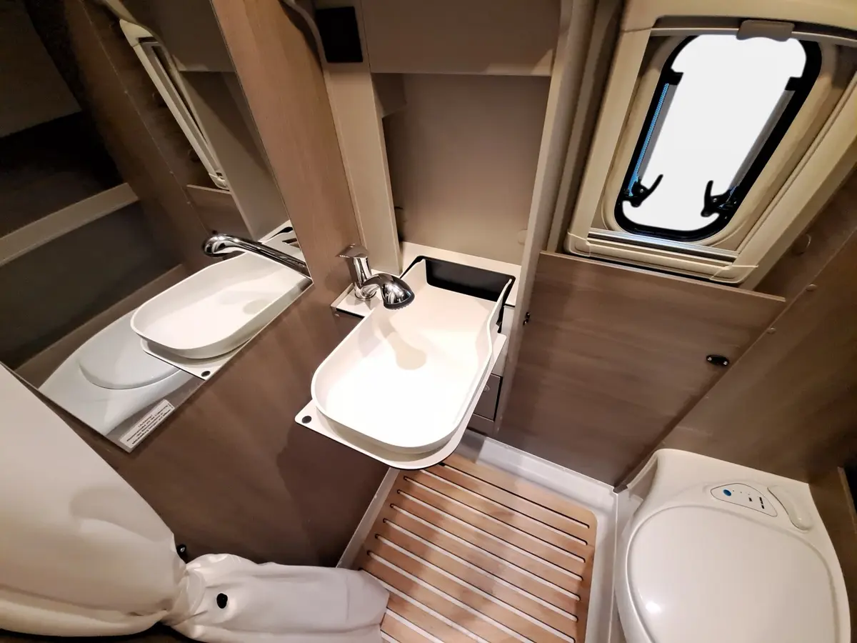 Carado pro CV 541 Automatik, Rahmenfenster