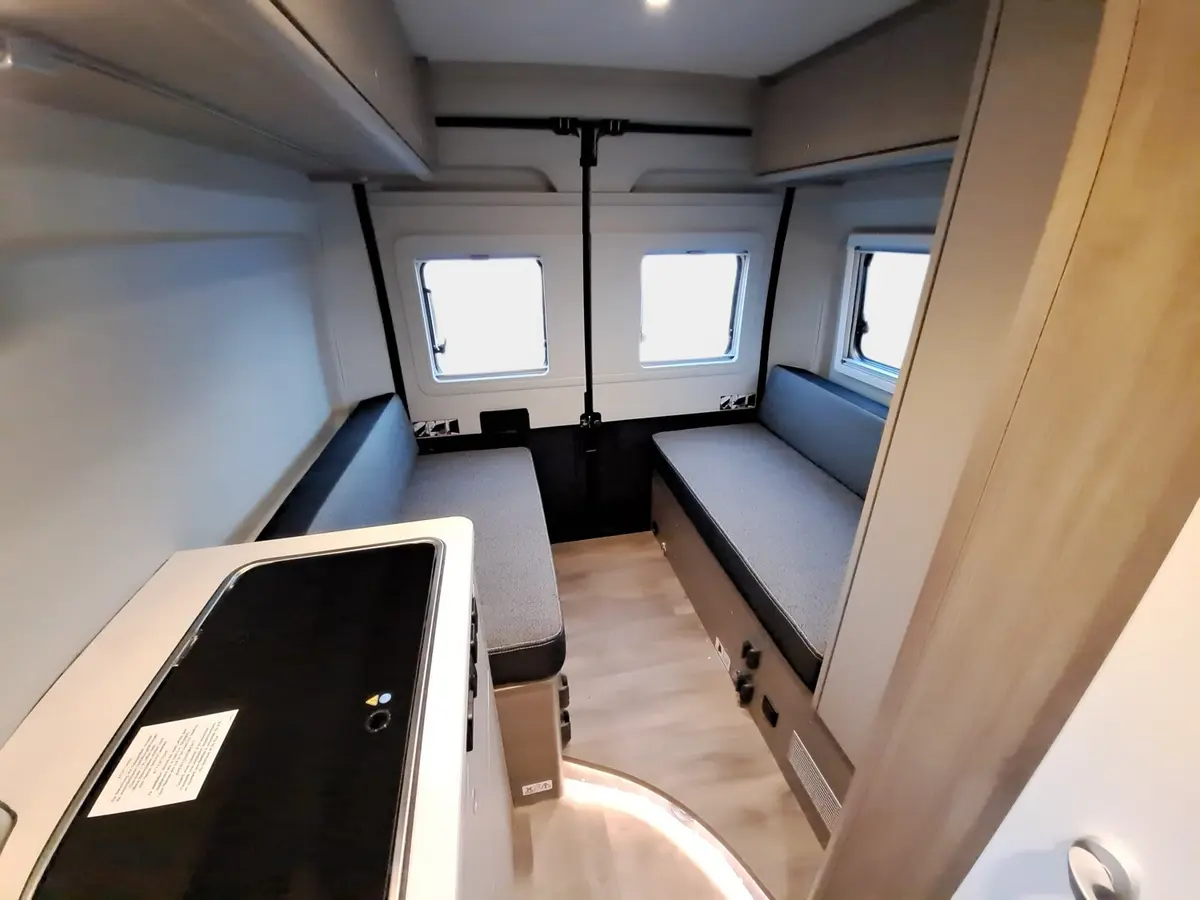 Carado pro CV 541 Automatik, Rahmenfenster