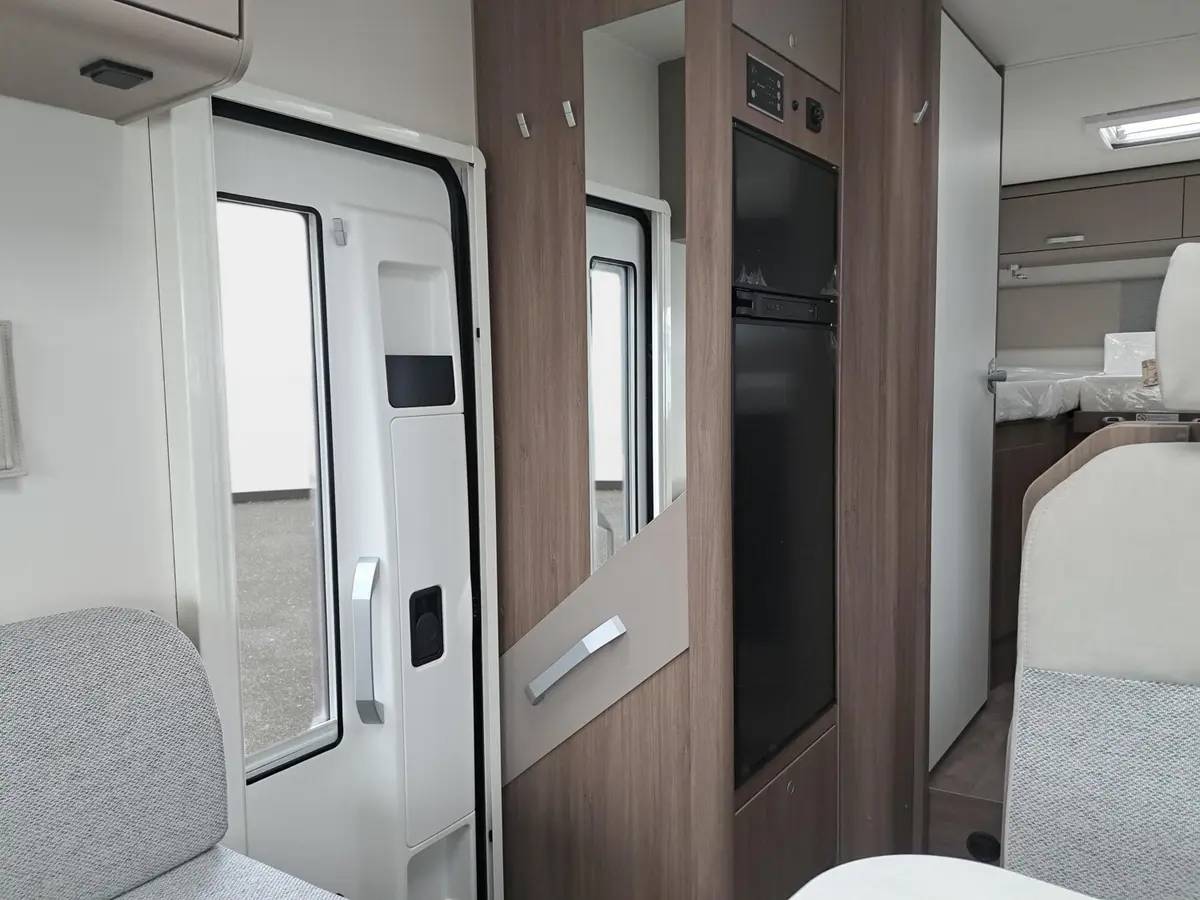 Carado I 447 Pro+ Automatik, 4.400 kg, Solar, Sat, TV